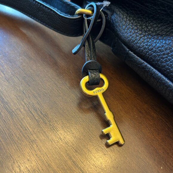 Fossil Kinley Small Black Fold Over Leather Crossbody Bag Black Pebbled Leather - Picture 12 of 16